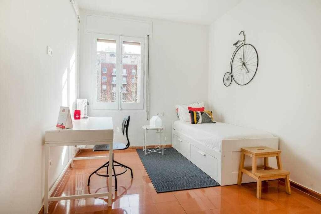 New Top Floor Apt With A Lot Of Light & Aircon Girona Dış mekan fotoğraf