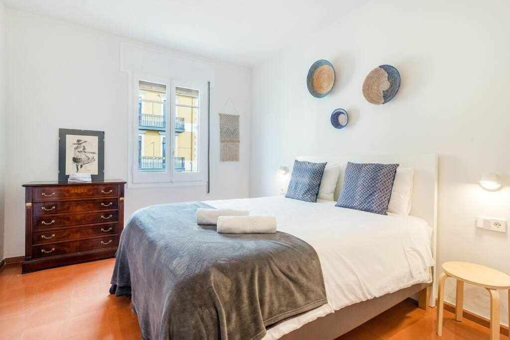 New Top Floor Apt With A Lot Of Light & Aircon Girona Dış mekan fotoğraf
